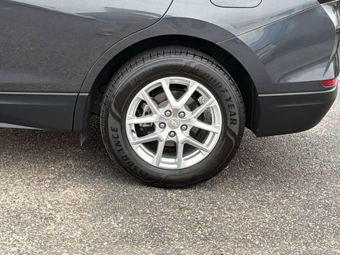 Certified 2022 Chevrolet Equinox LS w/ LS Convenience Package image 9