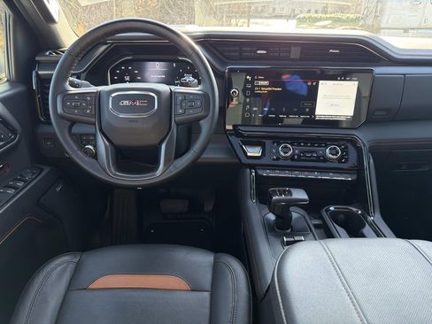 Used 2024 GMC Sierra 1500 AT4 w/ Technology Package image 19