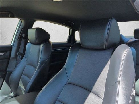 Used 2022 Honda Accord Sport image 19