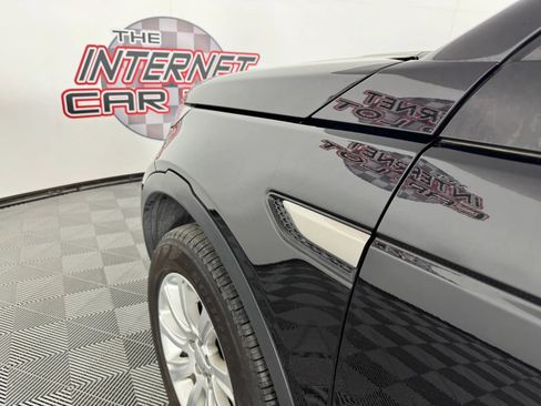 Used 2018 Land Rover Discovery Sport SE AWD/4WD image 23