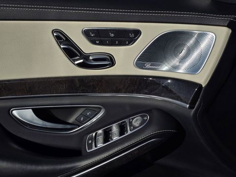 Used 2017 Mercedes-Benz S 550 S 550 w/ Sport Package image 18