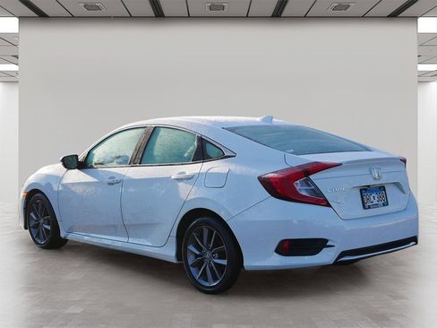 Used 2019 Honda Civic EX image 4