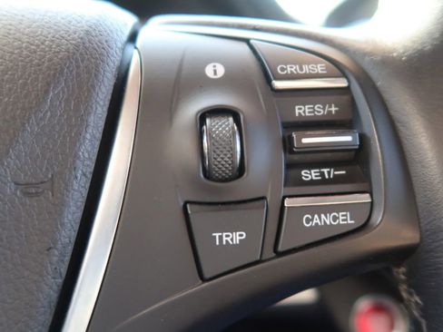 Used 2015 Acura TLX V6 image 39