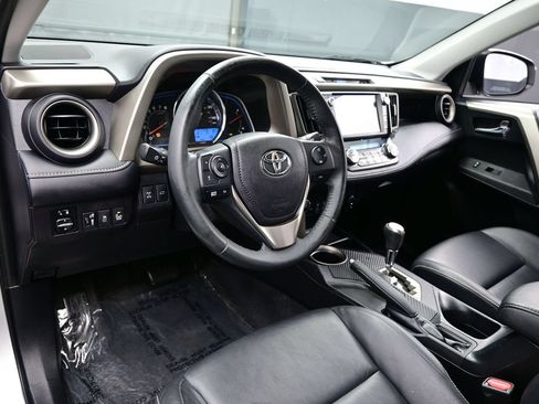 Used 2014 Toyota RAV4 Limited w/ Technology Package AWD/4WD image 13