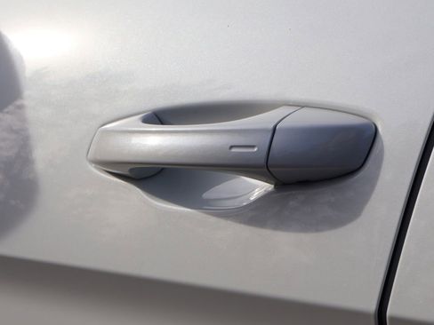 New 2026 Volkswagen Atlas Cross Sport SE image 24