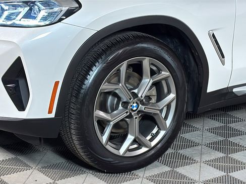 Used 2023 BMW X4 xDrive30i w/ Convenience Package image 4