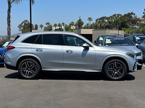 New 2025 Mercedes-Benz GLC 300 4MATIC image 2