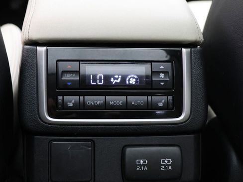 Used 2022 Subaru Ascent Limited w/ Technology Package image 14