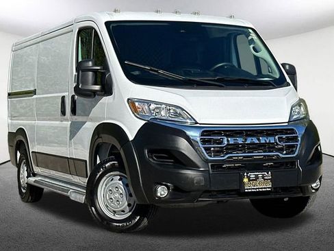 Used 2023 RAM ProMaster 2500 FWD image 2