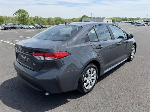 Used 2026 Toyota Corolla LE FWD image 5