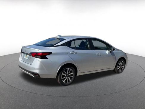 Used 2025 Nissan Versa SV image 15