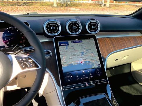 New 2026 Mercedes-Benz C 300 4MATIC Sedan image 6