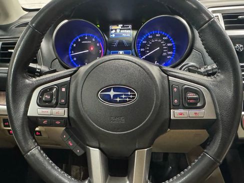 Used 2017 Subaru Outback 2.5i Limited image 10