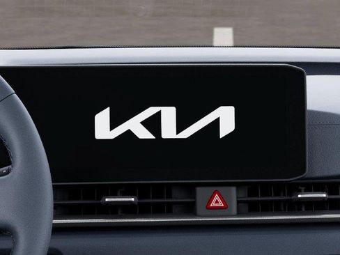 New 2026 Kia Carnival EX FWD image 21