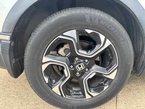 Used 2018 Honda CR-V Touring image 7