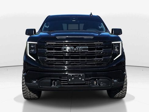 Used 2022 GMC Sierra 1500 Elevation w/ Preferred Package image 11