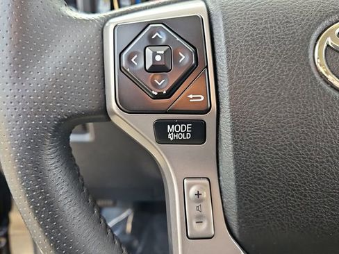 Used 2018 Toyota 4Runner SR5 image 25