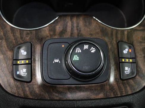 Used 2021 GMC Acadia Denali w/ Denali Technology Package AWD/4WD image 34
