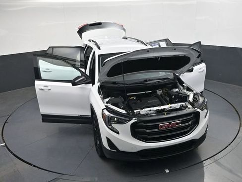 Used 2021 GMC Terrain SLE w/ Elevation Edition image 38