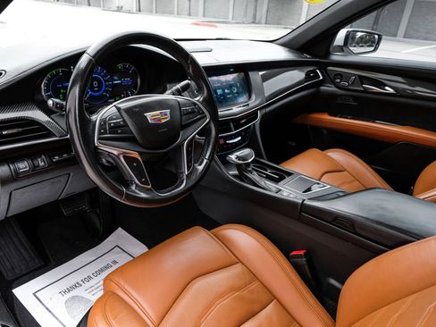 Used 2018 Cadillac CT6 Premium Luxury RWD image 3