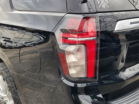 Used 2021 Chevrolet Tahoe High Country w/ Premium Package image 8