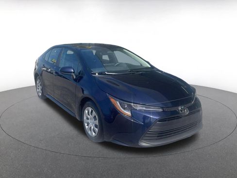 Used 2025 Toyota Corolla LE FWD image 1