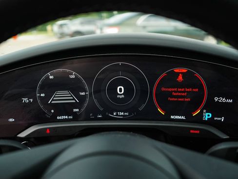 Used 2022 Porsche Taycan RWD image 28
