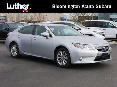 Used 2013 Lexus ES 300h w/ Luxury Pkg