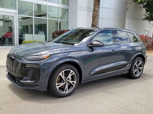 New 2027 Audi Q6 e-tron Prestige AWD/4WD image 4