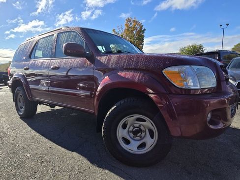 Used 2007 Toyota Sequoia SR5 image 2