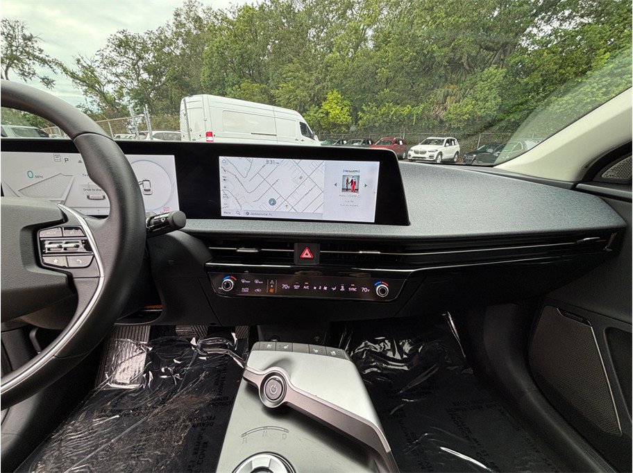 Used 2024 Kia EV6 Wind RWD image 11