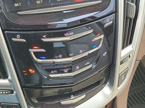 Used 2016 Cadillac SRX Luxury w/ Driver Awareness Package image 23