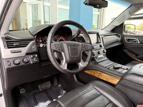 Used 2016 GMC Yukon Denali w/ Open Road Package AWD/4WD image 19