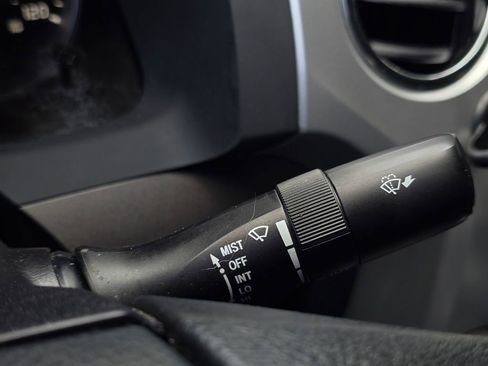 Used 2019 Toyota Tundra SR5 w/ SR5 Upgrade Package image 31