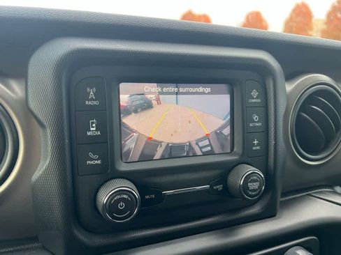 Used 2020 Jeep Wrangler Unlimited Sport S image 36