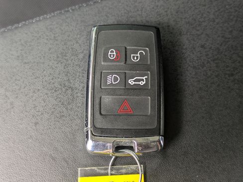 Used 2023 Land Rover Range Rover SE AWD/4WD image 32