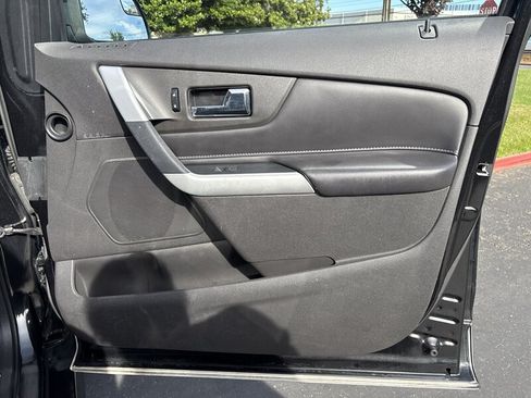 Used 2013 Ford Edge Sport w/ Driver Entry Pkg FWD image 33