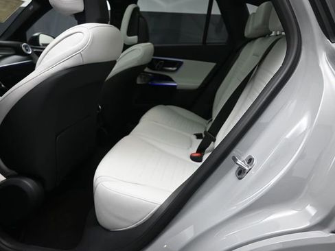 New 2026 Mercedes-Benz GLC 300 image 21
