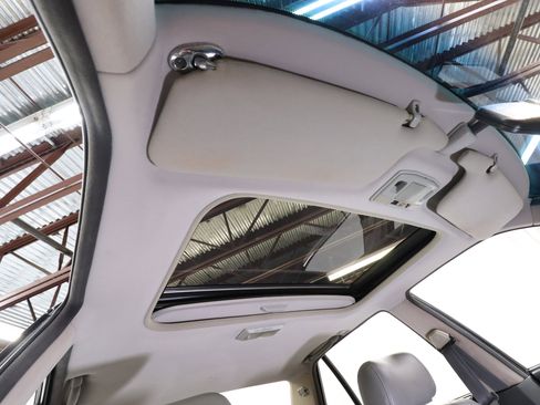 Used 1987 Acura Legend L image 55