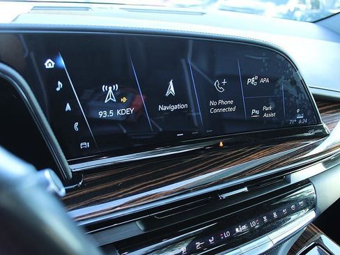 Used 2021 Cadillac Escalade ESV Premium Luxury RWD image 13