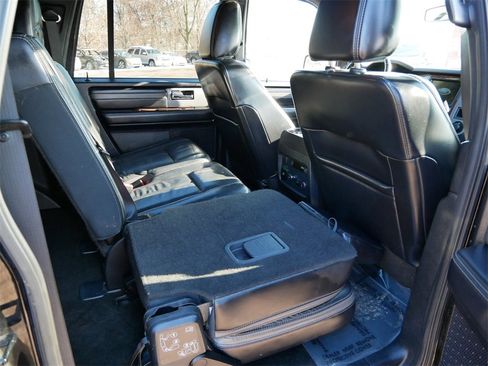 Used 2017 Ford Expedition EL Platinum image 9