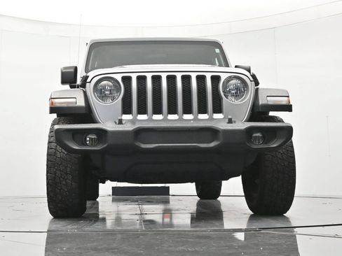 Used 2019 Jeep Wrangler Unlimited Sport w/ Technology Group AWD/4WD image 37