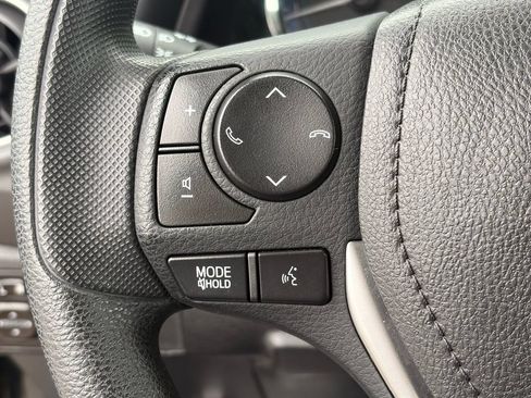 Used 2017 Toyota Corolla XLE w/ Carpet Mat Package (TMS) FWD image 36