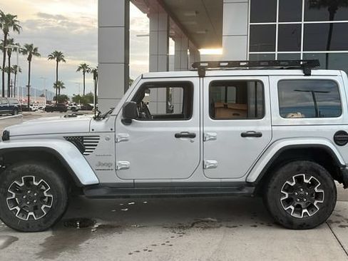 Used 2024 Jeep Wrangler Unlimited Sahara w/ Dual Top Group AWD/4WD image 3