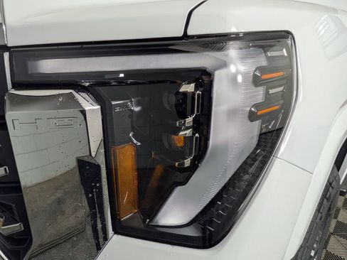 New 2025 GMC Sierra 2500 SLT w/ SLT Premium Package image 13