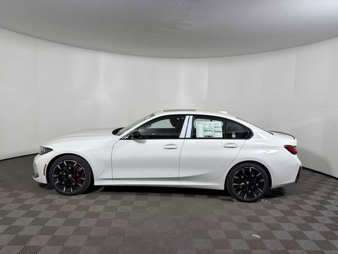 New 2026 BMW 330i xDrive Sedan w/ M Sport Package AWD/4WD image 4