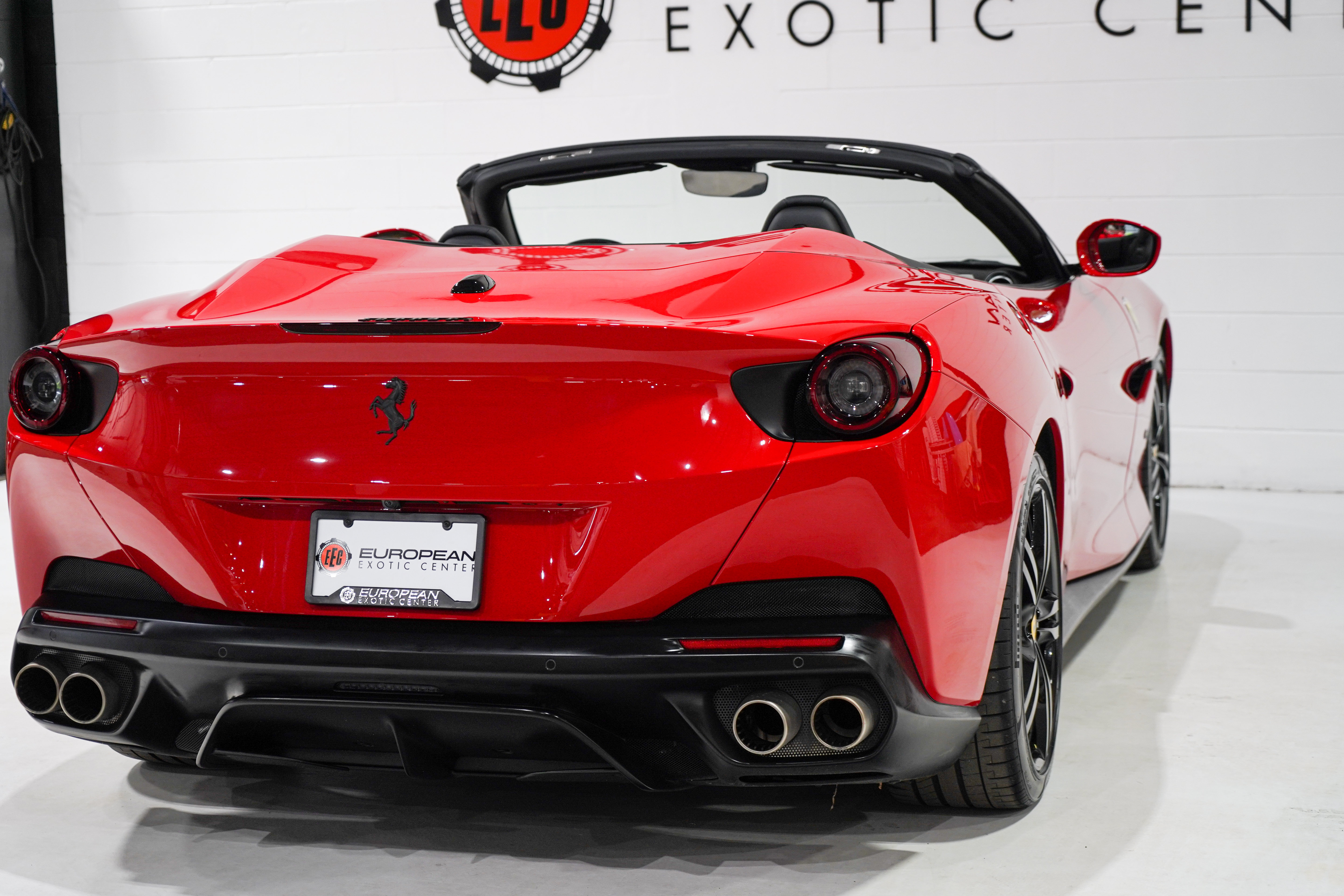 Used 2019 Ferrari Portofino RWD image 37