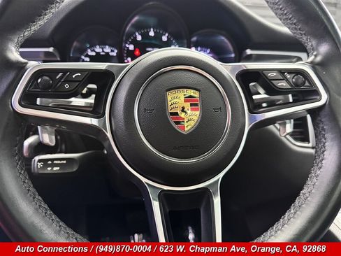 Used 2018 Porsche Macan AWD/4WD image 13