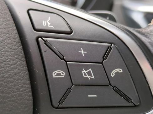 Used 2019 INFINITI QX30 AWD w/ Navigation Package image 22