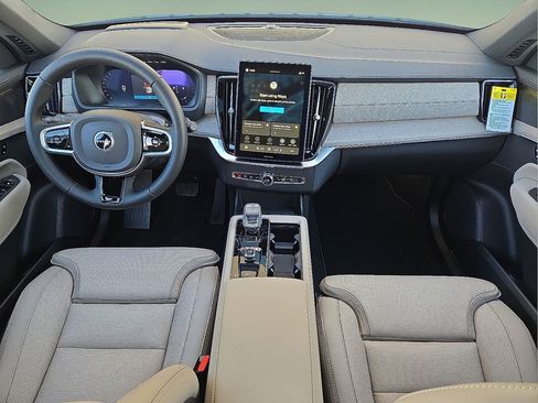 New 2026 Volvo XC90 B6 Ultra image 17